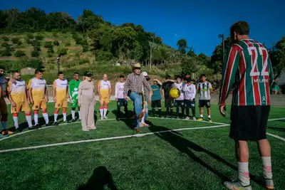 La vereda Colmenas de La Ceja disfruta de su nueva Cancha Sintética de Fútbol